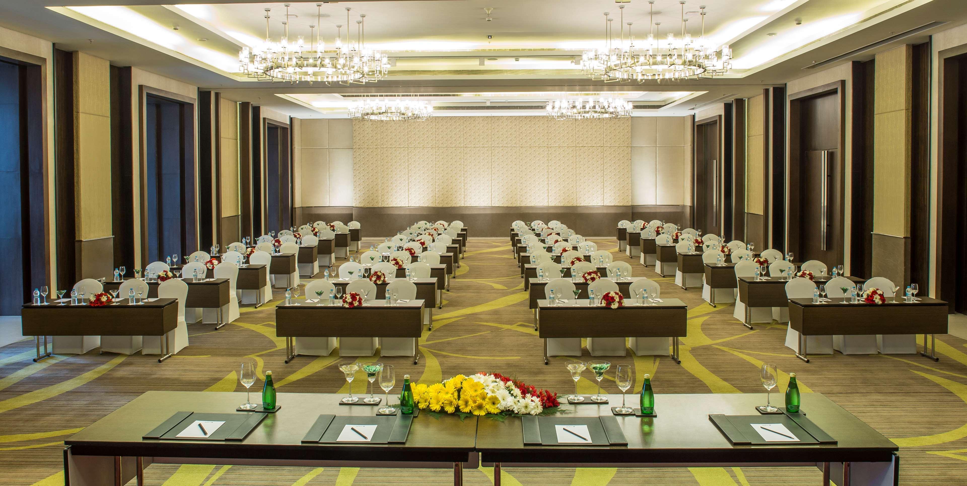 Radisson Blu Hotel Guwahati Exterior foto The ballroom