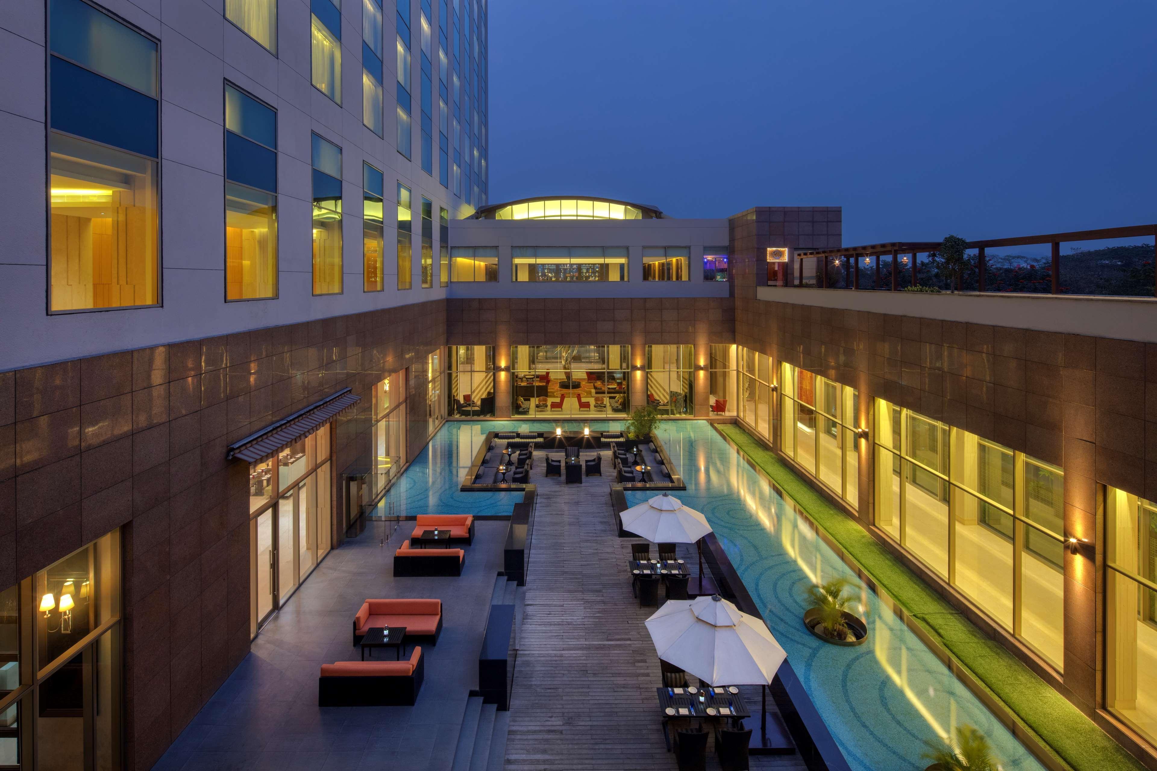 Radisson Blu Hotel Guwahati Exterior foto The Park, Hyderabad